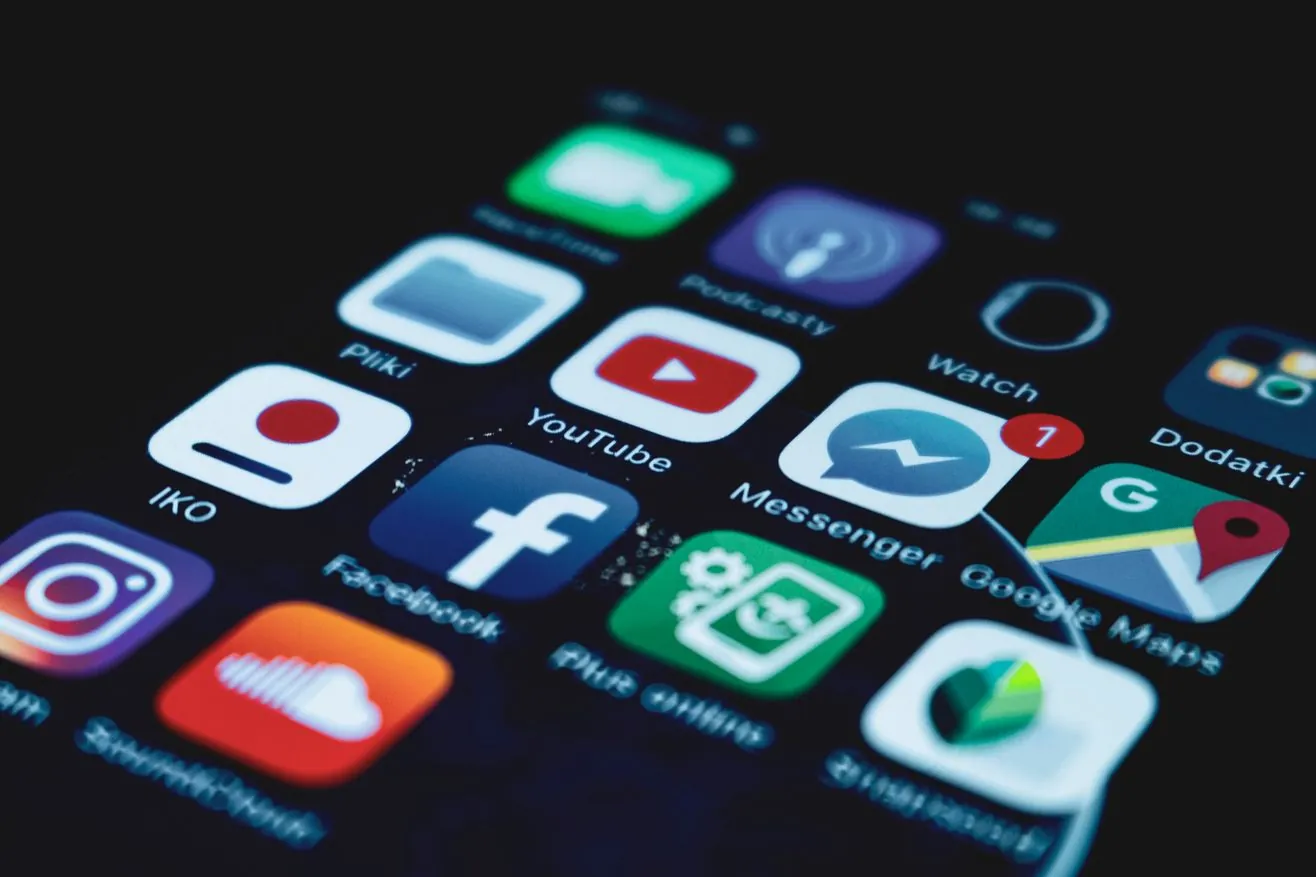 App vs Navegador Móvil: Cuándo Usar Cada Uno
